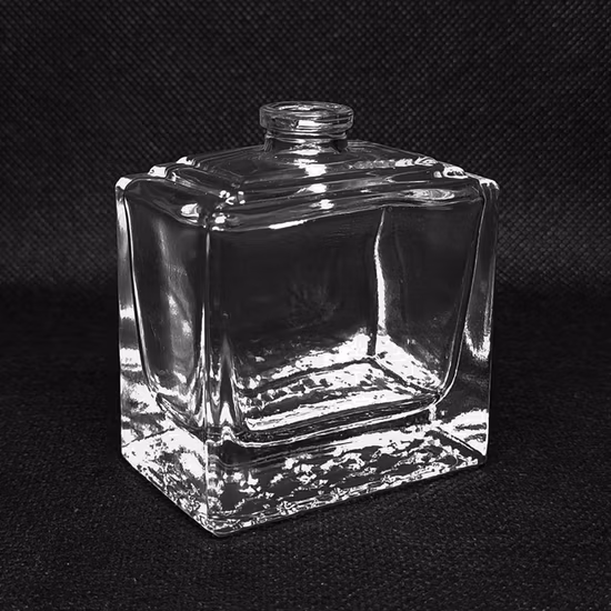 Factory Price Beautiful Design Round Perfume Glass Bottle in 50 Ml Perfume Bottle Glass Cosmetic Packaging Bottle China Manufacturer